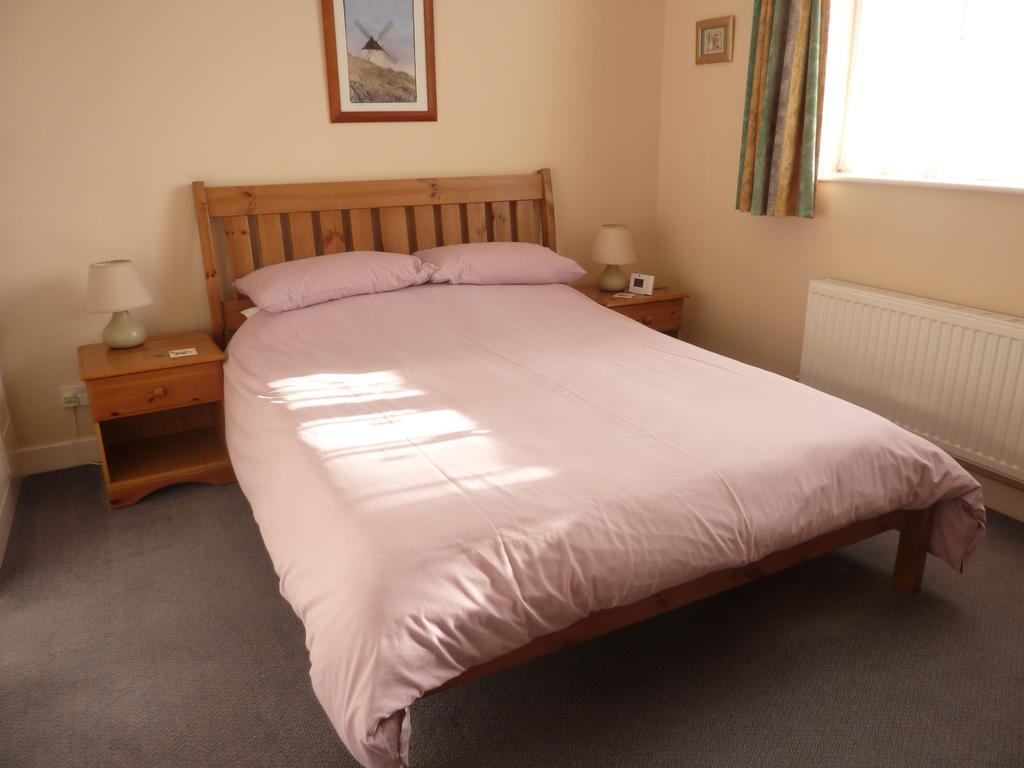 Bridge House B&B Cheltenham Esterno foto