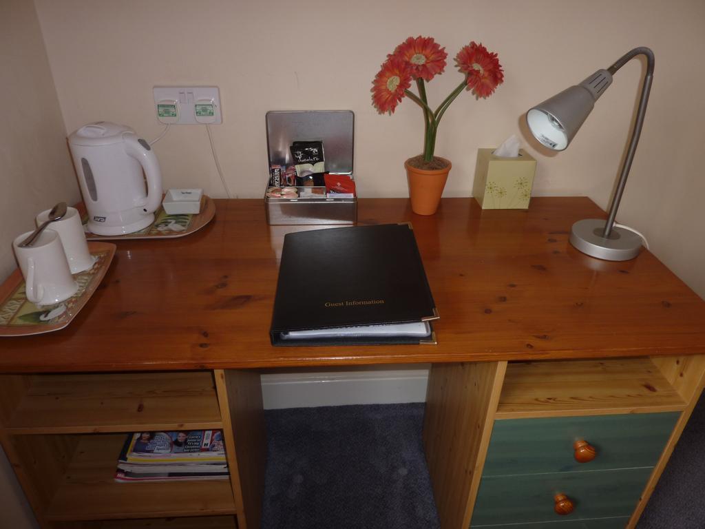 Bridge House B&B Cheltenham Esterno foto