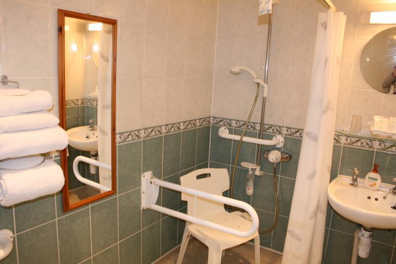 Bridge House B&B Cheltenham Esterno foto